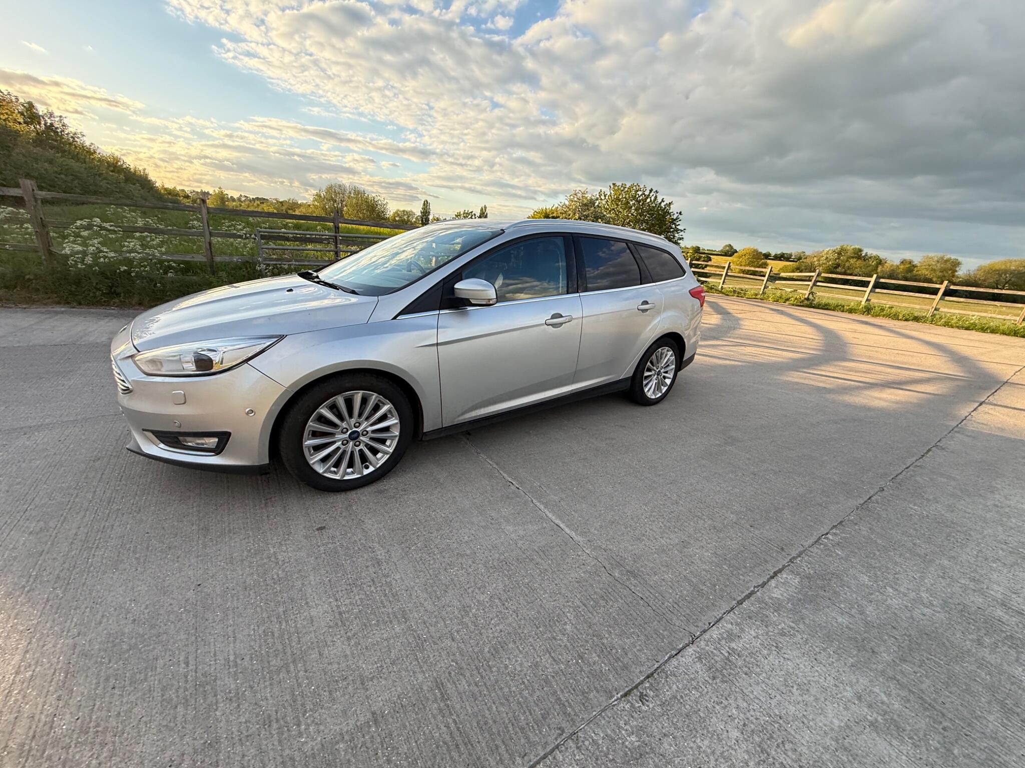 Ford Focus 1.5T EcoBoost Titanium X Euro 6 (s/s) 5dr — photo 75 of 126